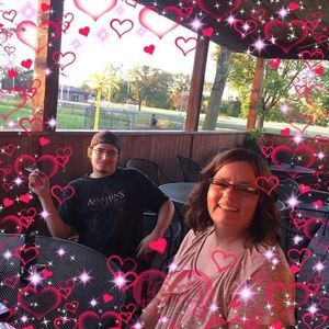 Meet your Posher, Lorie